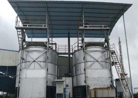 有機肥發(fā)酵設(shè)備是怎么將豬糞用腐熟的？